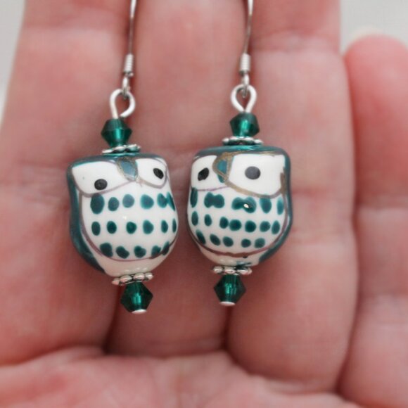 Emerald Green Hand Painted Owl Beaded Earrings - Handmade & Hypoallergenic - Picture 7 of 8
